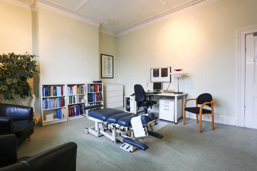What happens at a chiropractor? Thorne Road Chiropractic Clinic